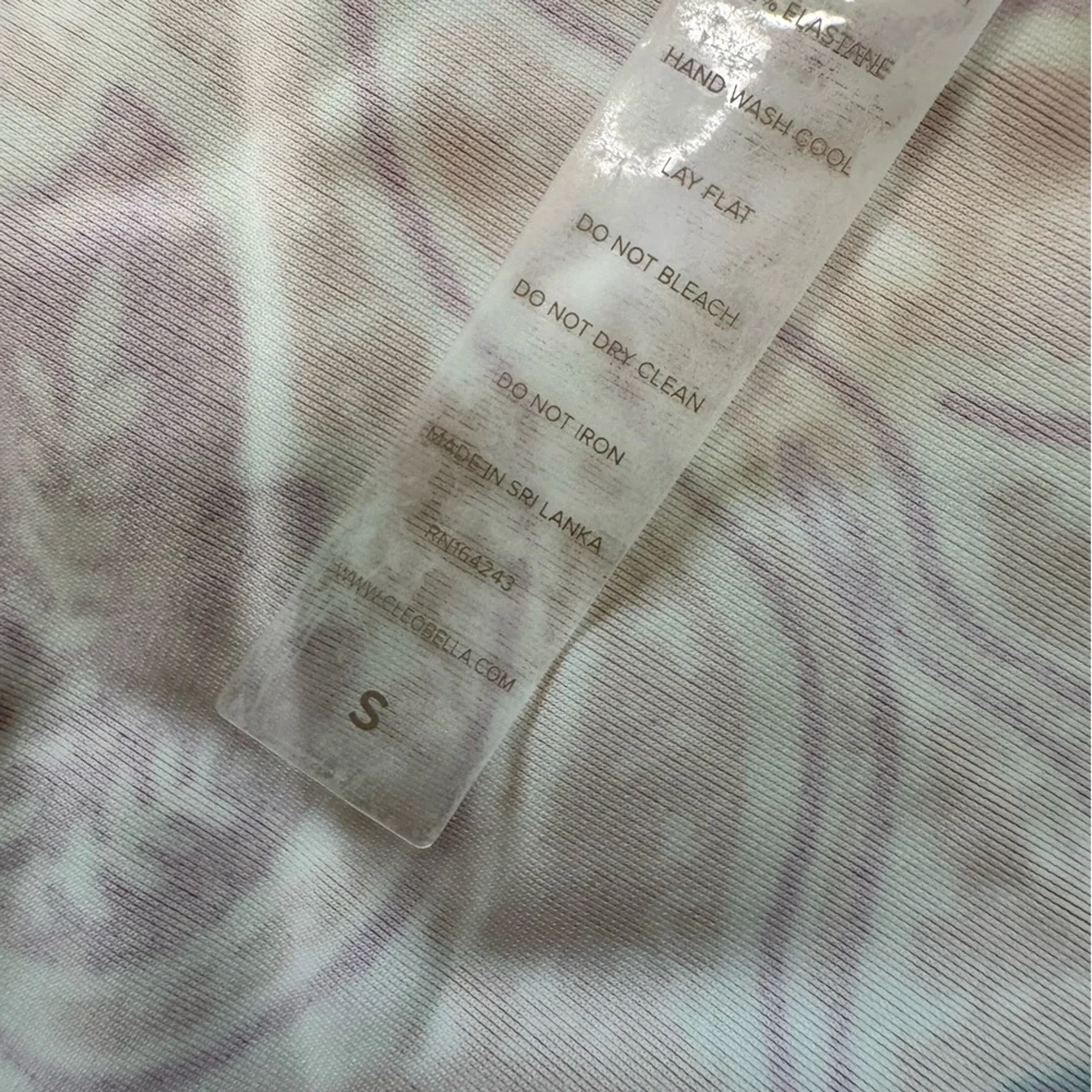 NWT- CLEOBELLA Colorful Paisley Maude Puff Sleeve Swim Top
